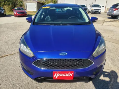 Photos of 2015 Ford Focus SE for sale in Marion, IA at Houdek Auto Center