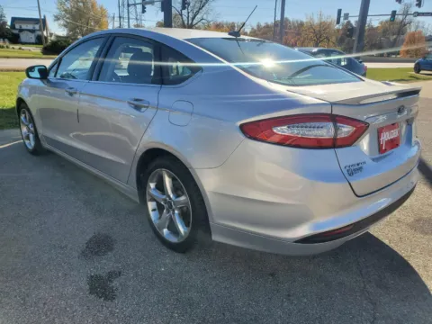 More photos of 2013 Ford Fusion SE at Houdek Auto Center, IA