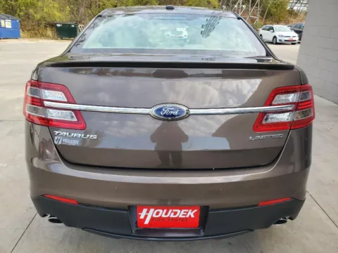 More photos of 2015 Ford Taurus Limited at Houdek Auto Center, IA