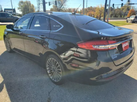 More photos of 2017 Ford Fusion SE at Houdek Auto Center, IA