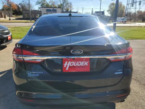 More photos of 2017 Ford Fusion SE at Houdek Auto Center, IA