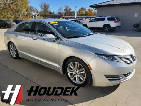 Silver 2015 Lincoln MKZ AWD for sale in Marion, IA