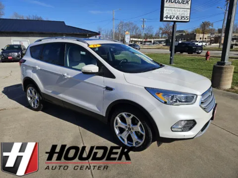 White 2019 Ford Escape Titanium for sale in Marion, IA