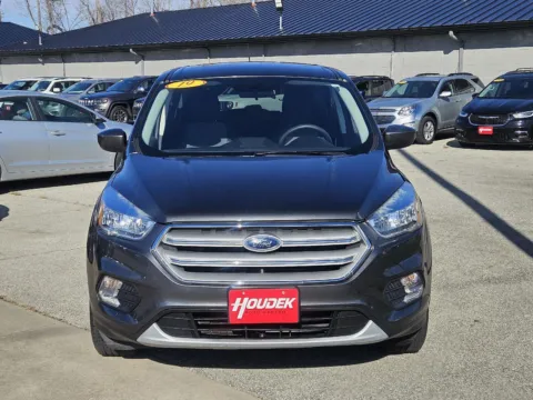 Photos of 2019 Ford Escape SE for sale in Marion, IA at Houdek Auto Center