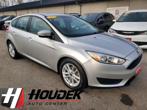 Silver 2017 Ford Focus SE for sale in Marion, IA