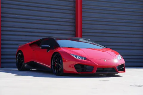 Photos of 2019 Lamborghini Huracan LP580-2 for sale in Hollywood, FL at Gravity Autos Hollywood