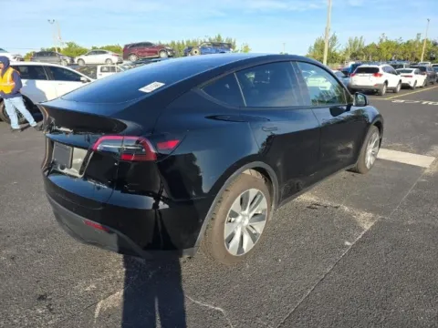 Photos of 2022 Tesla Model Y Long Range for sale in Hollywood, FL at Gravity Autos Hollywood