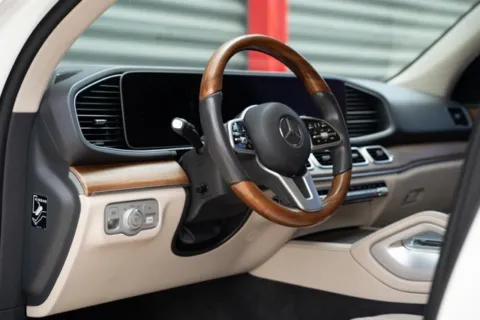 Another view of 2020 Mercedes-Benz GLE 350 for sale in Hollywood, FL at Gravity Autos Hollywood