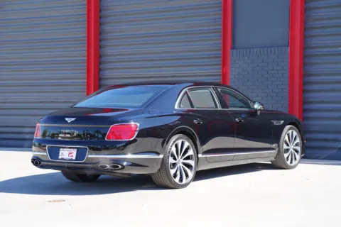 Photos of 2022 Bentley Flying Spur V8 for sale in Hollywood, FL at Gravity Autos Hollywood