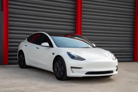 More photos of 2022 Tesla Model 3 at Gravity Autos Hollywood, FL