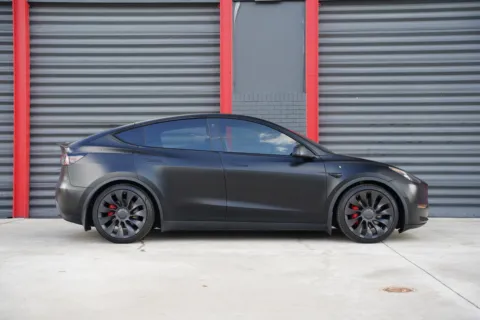 Photos of 2021 Tesla Model Y Performance for sale in Hollywood, FL at Gravity Autos Hollywood