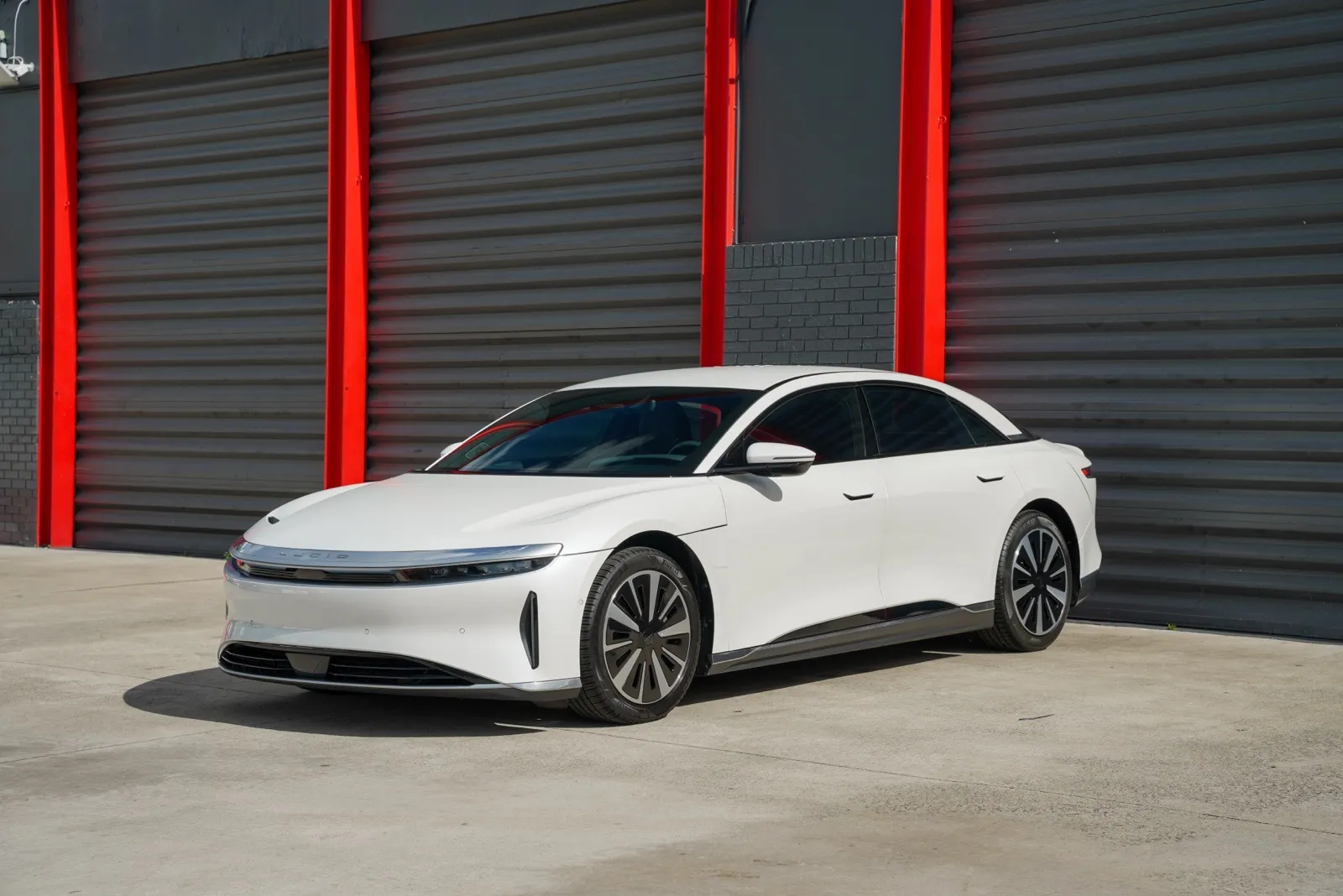 2023 Lucid Air Pure's photo