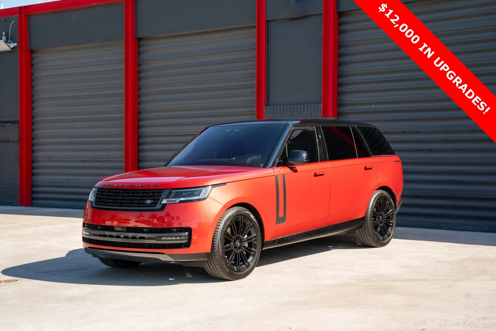 2023 Land Rover Range Rover SE's photo