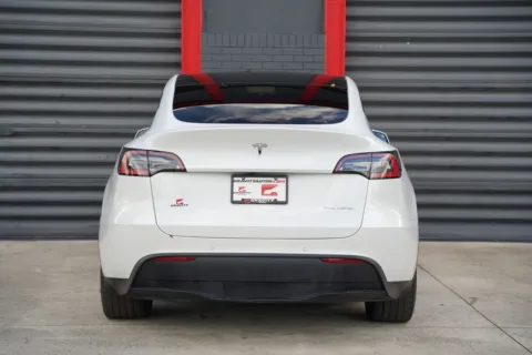 Photos of 2021 Tesla Model Y Long Range for sale in Hollywood, FL at Gravity Autos Hollywood