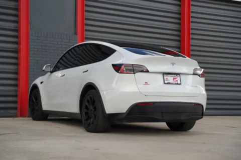 More photos of 2021 Tesla Model Y Long Range at Gravity Autos Hollywood, FL