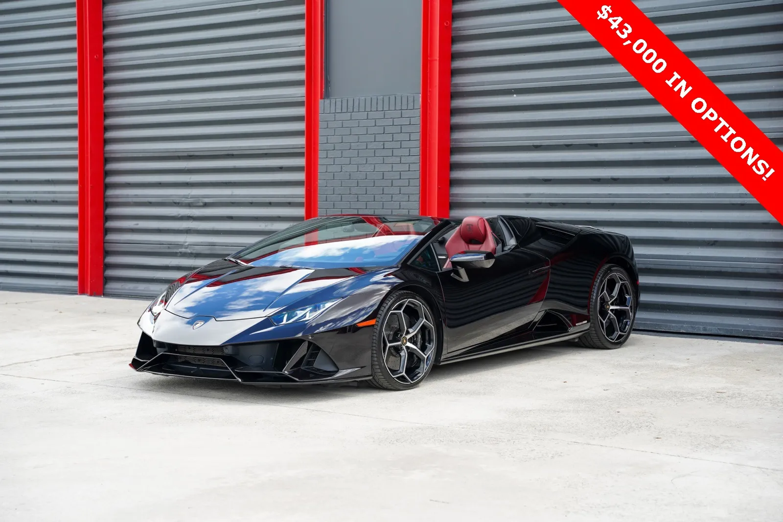 2020 Lamborghini Huracan EVO's photo