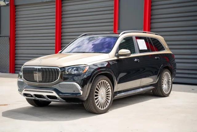 2023 Mercedes-Benz GLS Base's photo