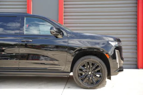 Another view of 2023 Cadillac Escalade ESV Sport Platinum for sale in Hollywood, FL at Gravity Autos Hollywood