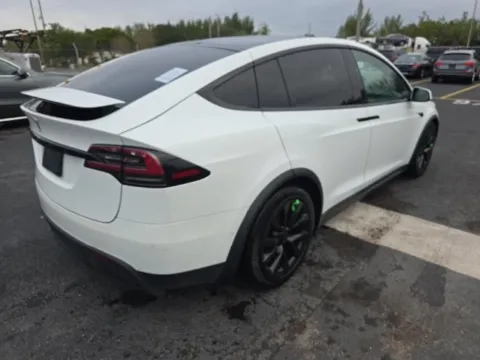 Photos of 2023 Tesla Model X Standard Range for sale in Hollywood, FL at Gravity Autos Hollywood
