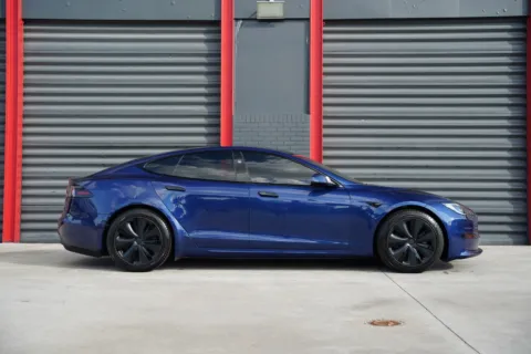 Another view of 2023 Tesla Model S Standard Range for sale in Hollywood, FL at Gravity Autos Hollywood