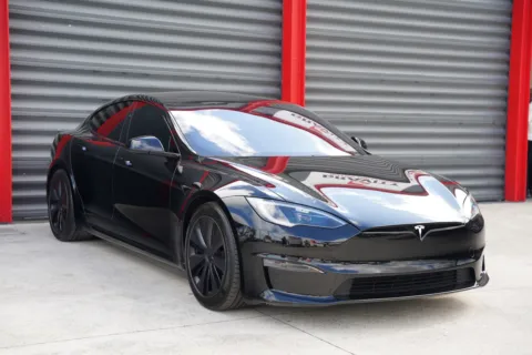 More photos of 2023 Tesla Model S Standard Range at Gravity Autos Hollywood, FL