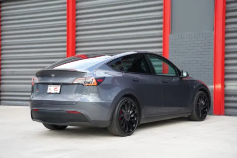 More photos of 2022 Tesla Model Y Performance at Gravity Autos Hollywood, FL