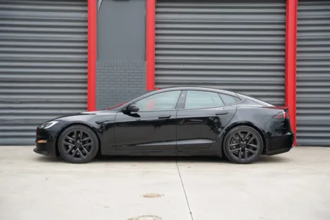 More photos of 2022 Tesla Model S Plaid at Gravity Autos Hollywood, FL