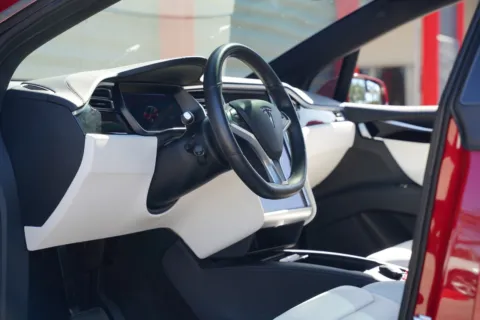 More photos of 2018 Tesla Model X 75D at Gravity Autos Hollywood, FL