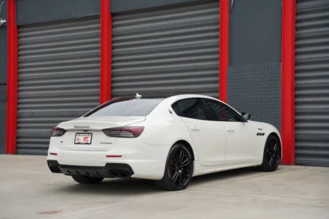 Another view of 2022 Maserati Quattroporte Modena Q4 for sale in Hollywood, FL at Gravity Autos Hollywood