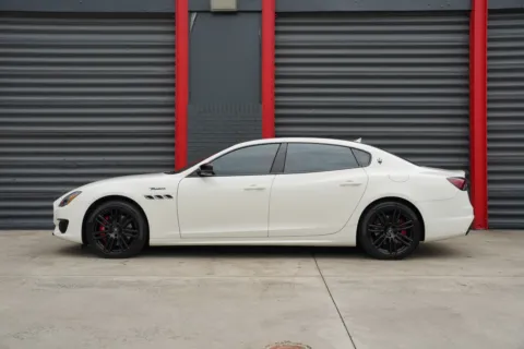 More photos of 2022 Maserati Quattroporte Modena Q4 at Gravity Autos Hollywood, FL