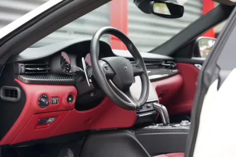 More photos of 2022 Maserati Quattroporte Modena Q4 at Gravity Autos Hollywood, FL