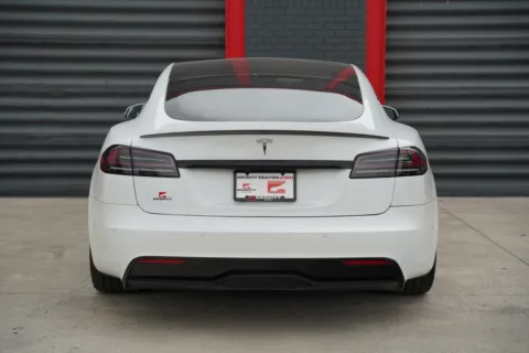 More photos of 2022 Tesla Model S at Gravity Autos Hollywood, FL