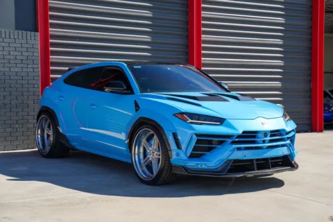 More photos of 2023 Lamborghini Urus S at Gravity Autos Hollywood, FL