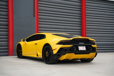 More photos of 2021 Lamborghini Huracan EVO at Gravity Autos Hollywood, FL