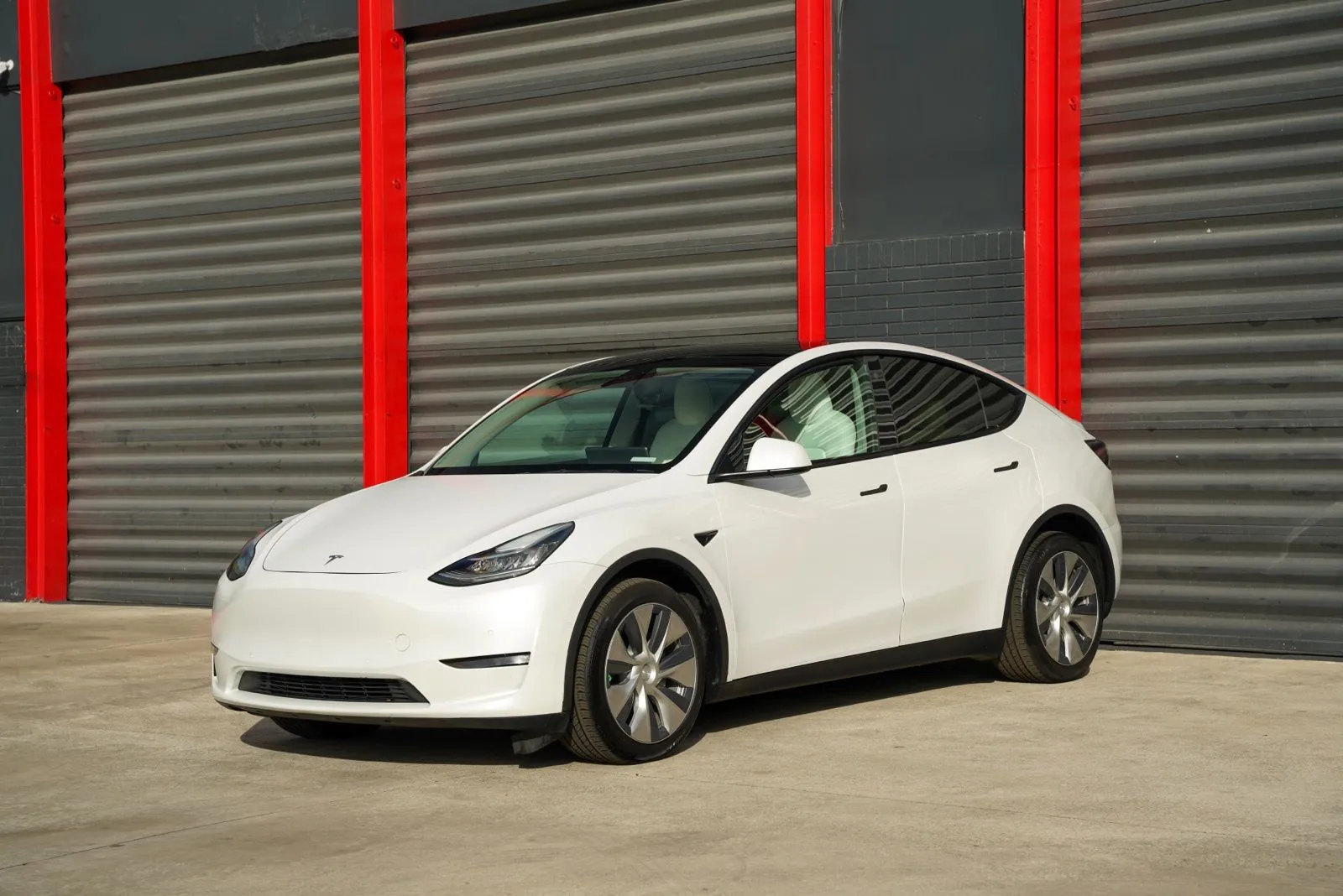 Used 2021 Tesla Model Y Long Range with VIN 5YJYGDEE0MF283422 for sale in Chamblee, GA