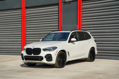 White 2023 BMW X5 sDrive40i for sale in Hollywood, FL