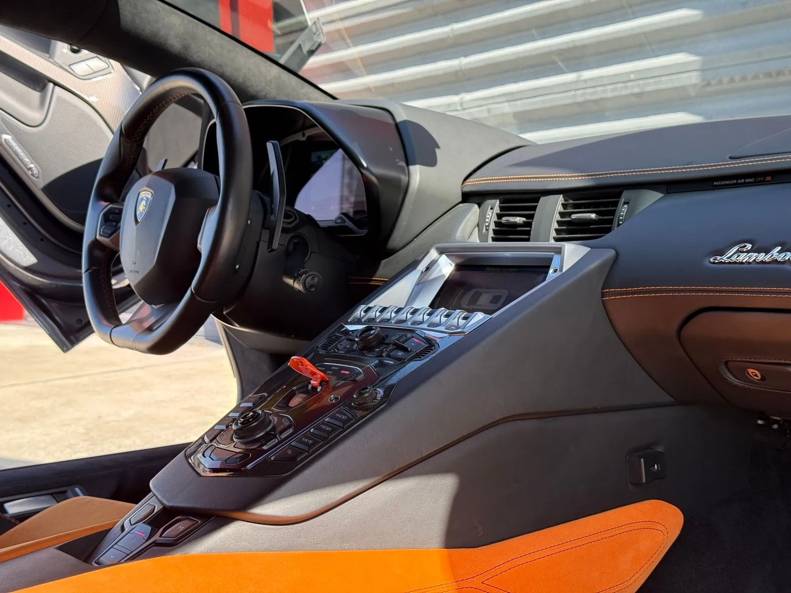 2017 Lamborghini Aventador S - Photo 22