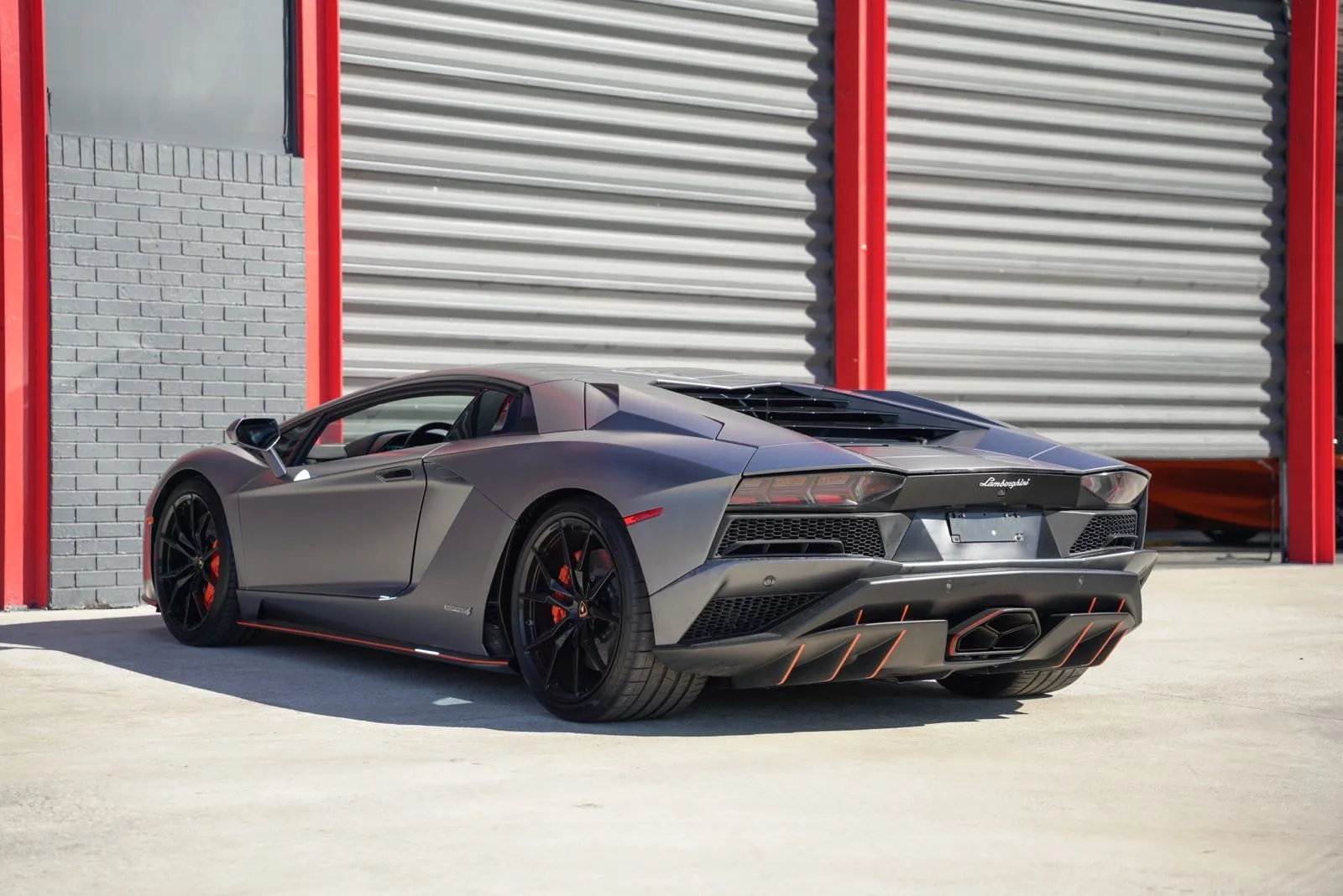 2017 Lamborghini Aventador S - Photo 7