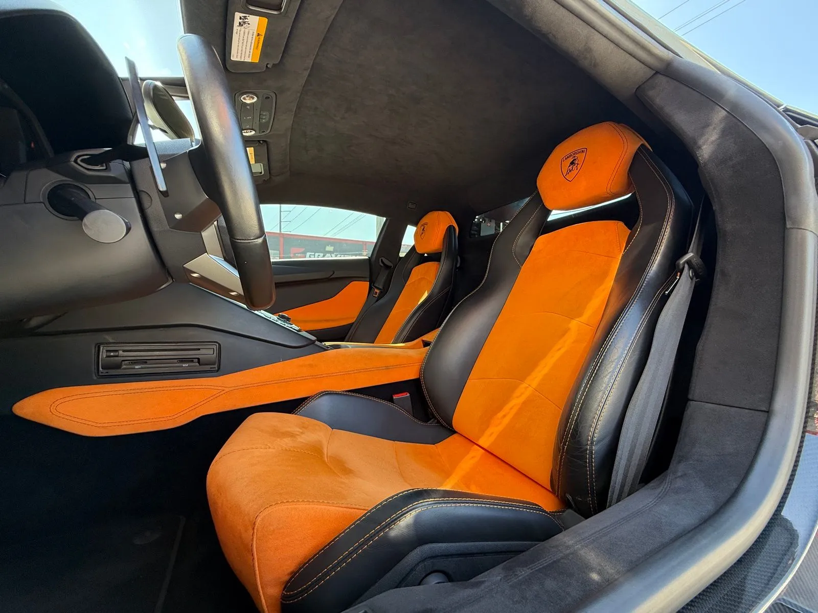 2017 Lamborghini Aventador S - Photo 16