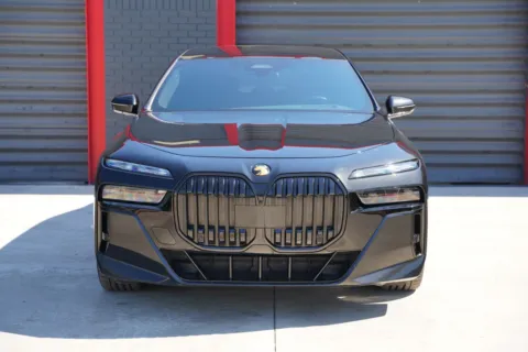 Photos of 2023 BMW i7 xDrive60 for sale in Hollywood, FL at Gravity Autos Hollywood