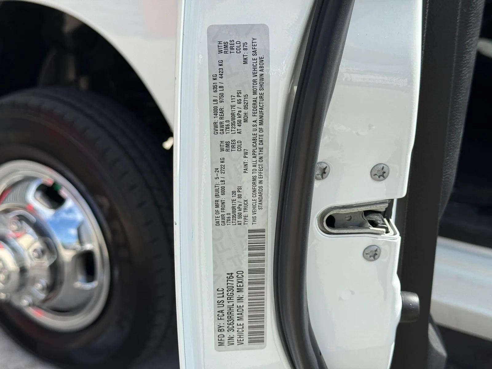 2024 RAM Ram 3500 Pickup Big Horn - Photo 29