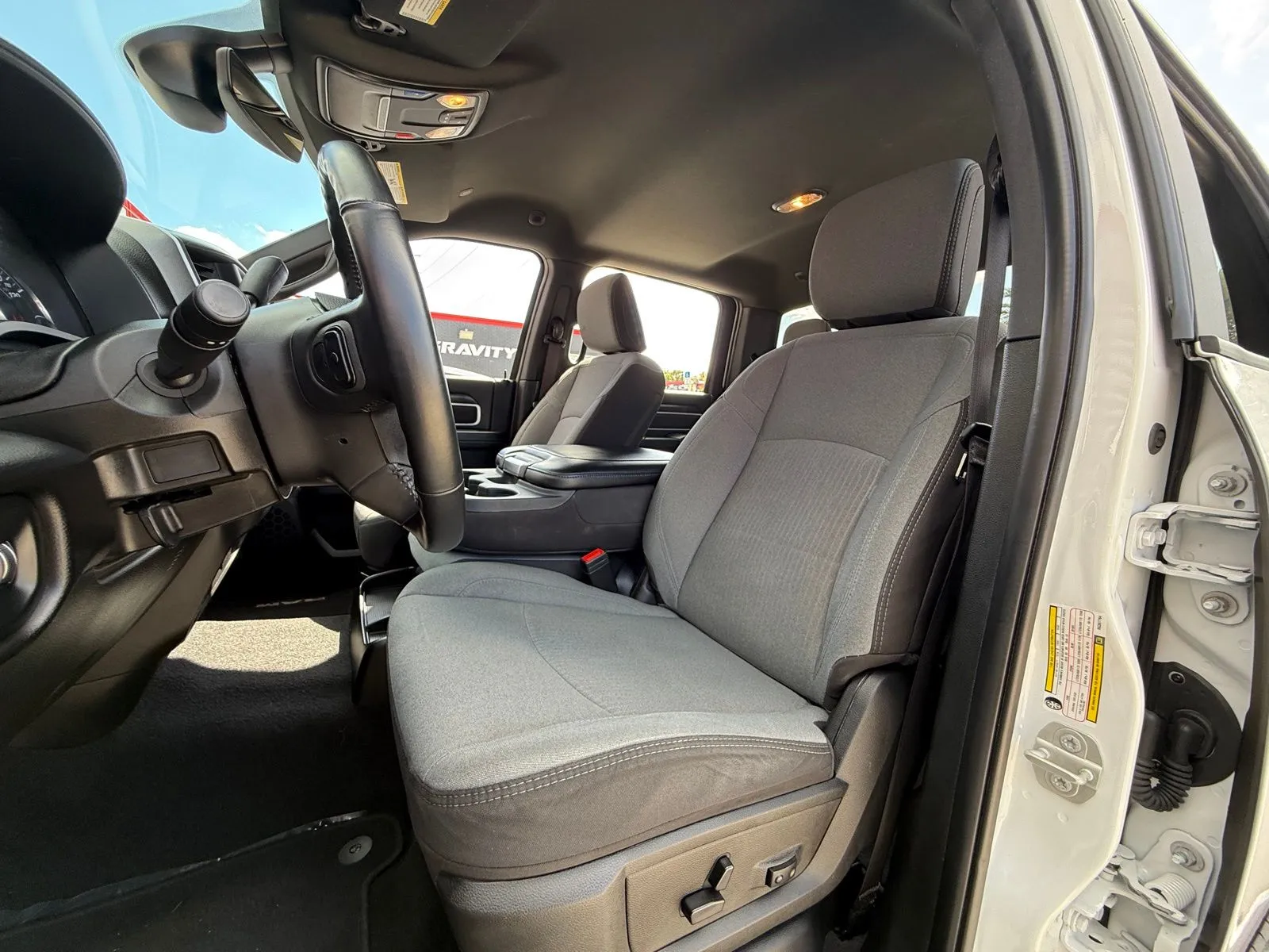 2024 RAM Ram 3500 Pickup Big Horn - Photo 13