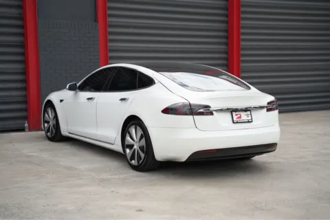 More photos of 2021 Tesla Model S Long Range at Gravity Autos Hollywood, FL