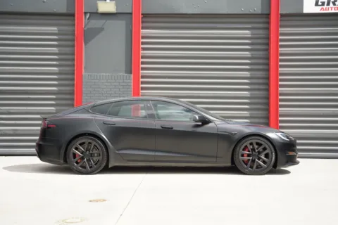 More photos of 2022 Tesla Model S Plaid at Gravity Autos Hollywood, FL