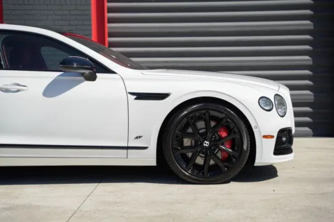 More photos of 2023 Bentley Flying Spur Hybrid S at Gravity Autos Hollywood, FL