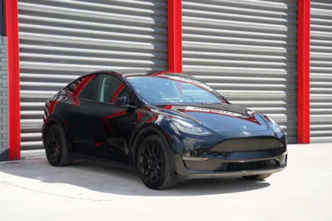 More photos of 2022 Tesla Model Y Long Range at Gravity Autos Hollywood, FL