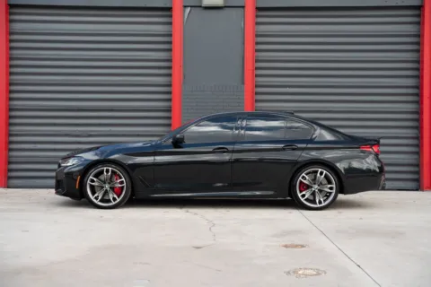 Photos of 2021 BMW 5 Series M550i xDrive for sale in Hollywood, FL at Gravity Autos Hollywood