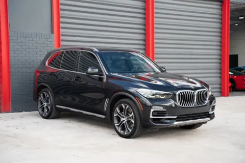 Another view of 2020 BMW X5 xDrive40i for sale in Hollywood, FL at Gravity Autos Hollywood