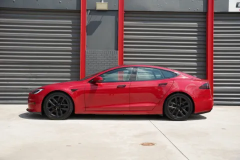 More photos of 2022 Tesla Model S at Gravity Autos Hollywood, FL