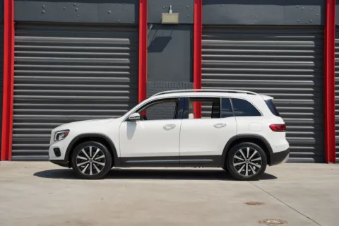 More photos of 2021 Mercedes-Benz GLB 250 at Gravity Autos Hollywood, FL